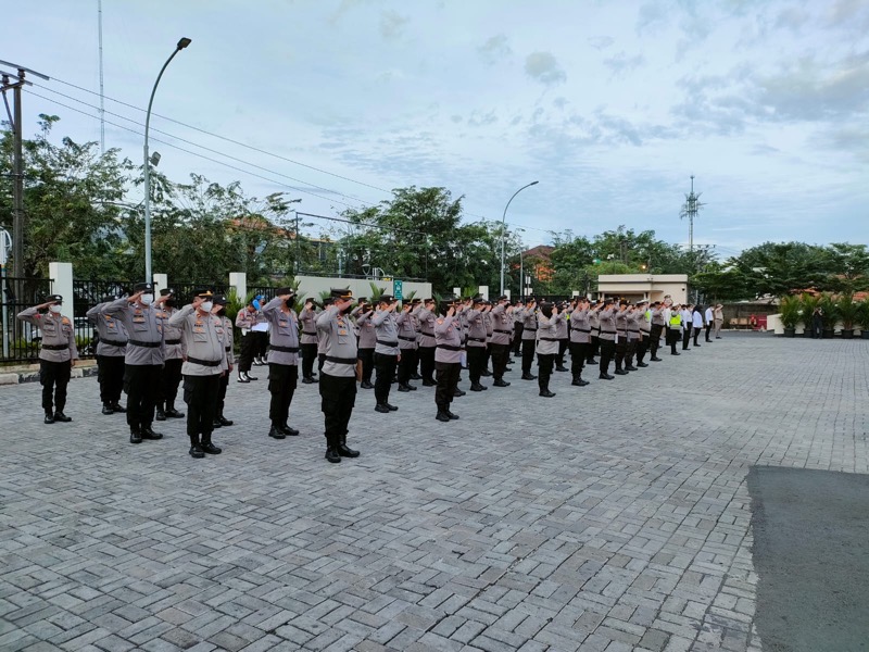 Apel pagi personel Polres Metro Bekasi Kota, Senin (16/1/2023). Foto: istimewa.