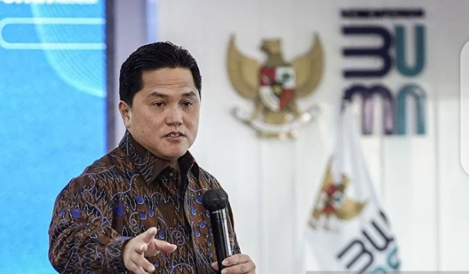 Arsip foto - Menteri Badan Usaha Milik Negara (BUMN) Erick Thohir menyampaikan paparan pada konferensi pers bertema BUMN 2023: Tumbuh dan Kuat untuk Indonesia di Kementerian BUMN, Jakarta, Senin (2/1/2023). ANTARA FOTO/Dhemas Reviyanto/wsj/pri.