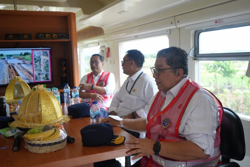 Dirjen Perkeretaapian Risal Wasal paparkan progres KA Makassar-Parepare