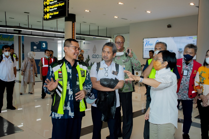 Dirjen Hubud di Bandara Komodo, Labuan Bajo