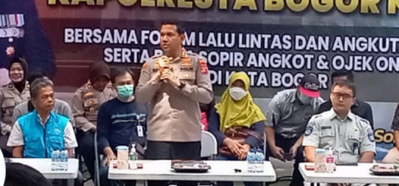 Forum Komunikasi Lalu Lintas dan Angkutan Jalan (FKLLAJ) Kota Bogor mengadakan rapat koordinasi membahas kegiatan-kegiatan pencegahan kecelakaan secara terpadu, Selasa (24/1/2023). Foto: istimewa.