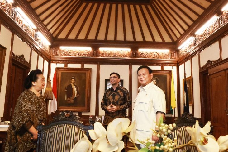 Menteri Pertahanan (Menhan) Prabowo Subianto mengunjungi Pura Mangkunegaran Solo, Rabu (25/1/2023). Ini adalah kunjungan Prabowo yang kedua kalinya. 