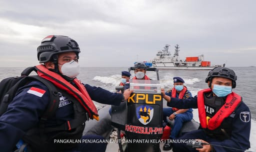 Tim personel KPLP setia jaga keamanan laut fan pantai