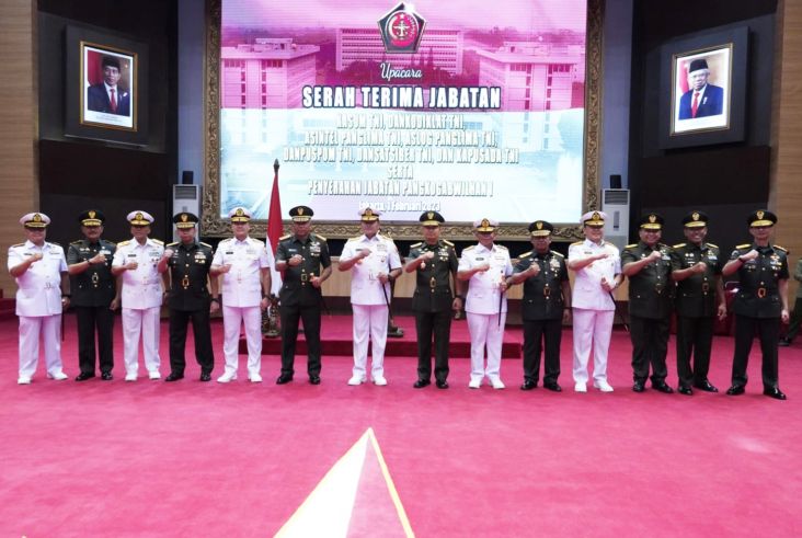 Panglima TNI Laksamana TNI Yudo Margono, turut memimpin Sertijab tujuh jabatan strategis prajuritnya, di Mabes TNI, Cilangkap, Jakarta Timur, Rabu.