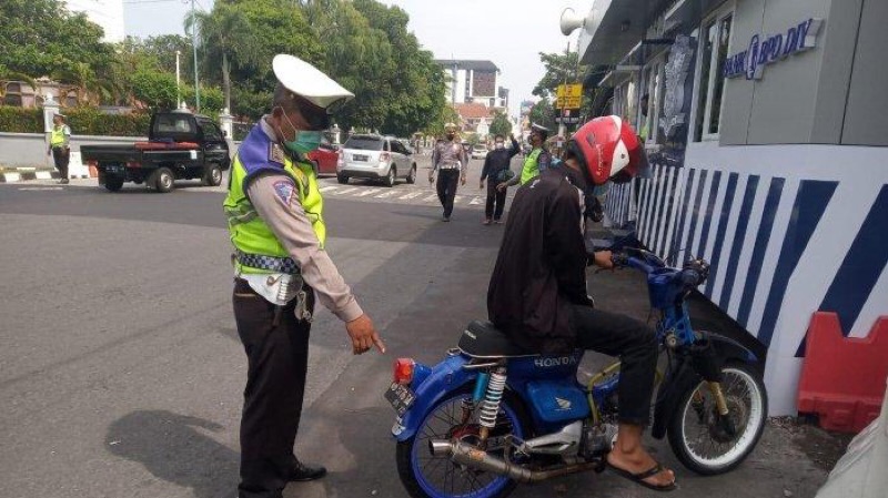 Puluhan sepeda motor berknalpot brong terjaring razia Operasi Keselamatan Progo 2023 oleh jajaran Satlantas Polresta Yogyakarta, Kamis (9/2/2023). Foto: istimewa.