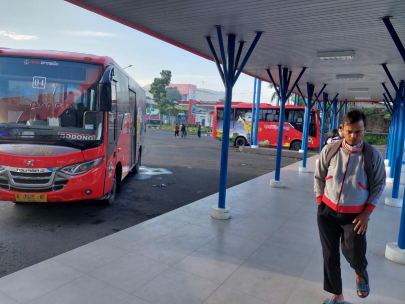 Layanan Bus Trans Jateng