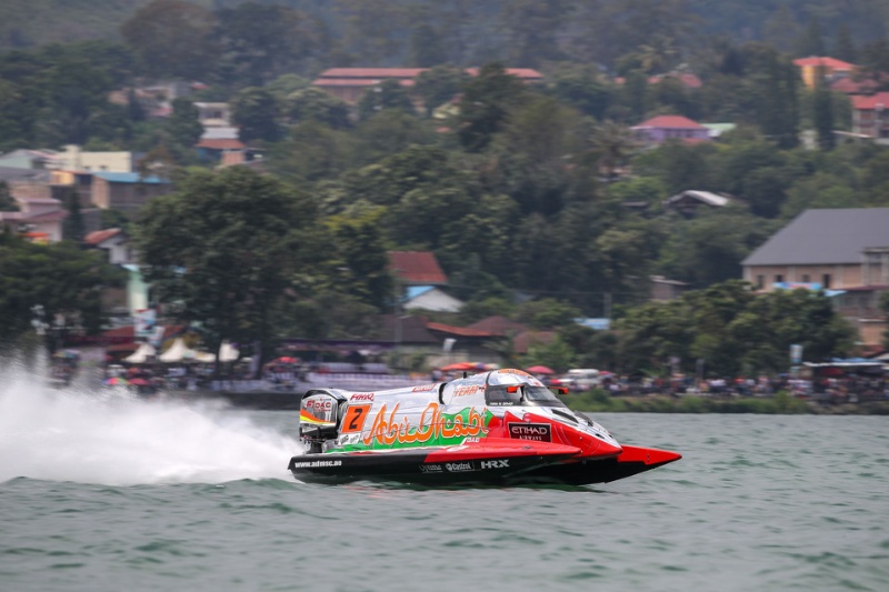 Tim Abu Dhabi memimpin di sesi latihan brbas F1 Powerboat Danau Toba