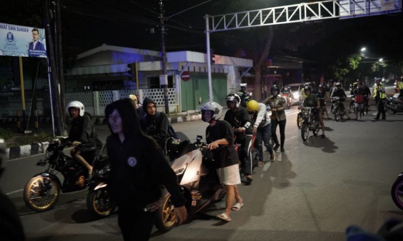 Satlantas Polres Kediri Kota melakukan antisipasi terhadap aksi balap liar dan knalpot brong  pada Minggu (5/3/2023) pukul 22.00 WIB-selesai. Foto: istimewa.