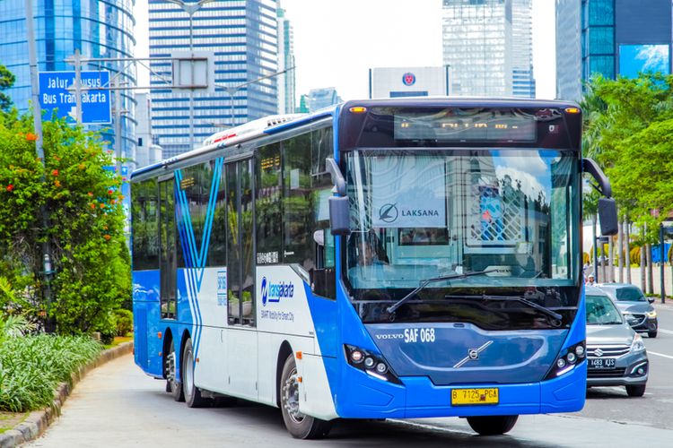 ilustrasi TransJakarta(SHUTTERSTOCK/AKHMAD DODY FIRMANSYAH)