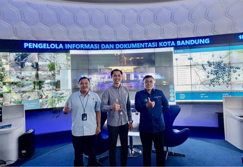 PT Jasa Raharja Cabang Utama Jawa Barat menjalin kerjasama dengan Call Center 112 Diskominfo dan UPT PSC 119 Kota Bandung. Foto: istimewa.