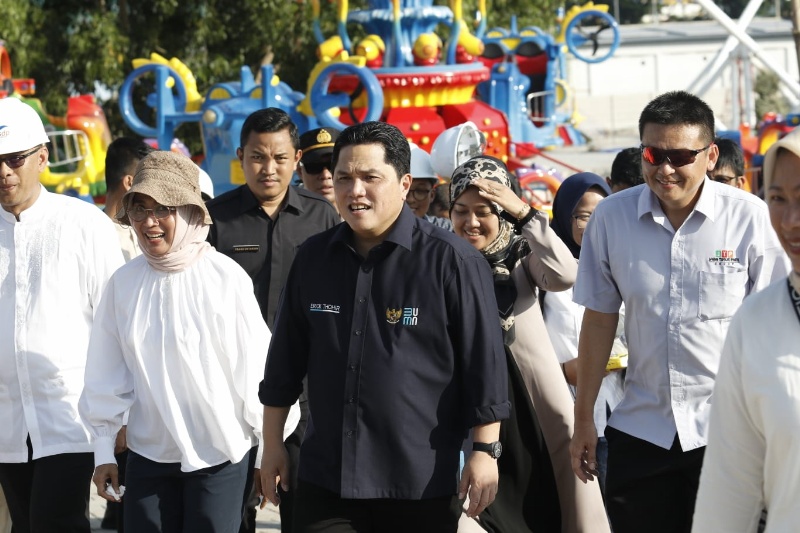Menteri BUMN didampingi Dirut ASDP di Krakatau Park