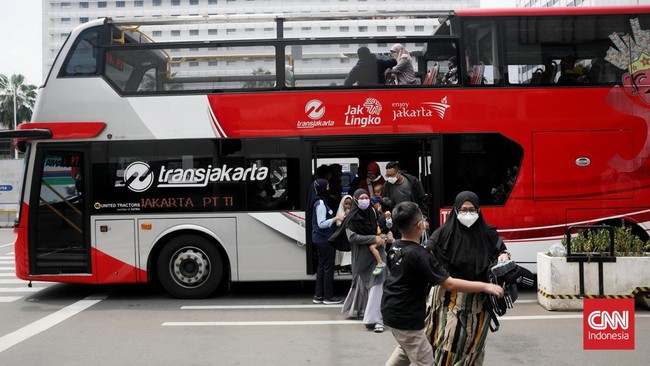Sejumlah layanan TransJakarta mengalami penyesuaian berupa pengalihan maupun perpendekan rute imbas demonstrasi di Patung Kuda. 