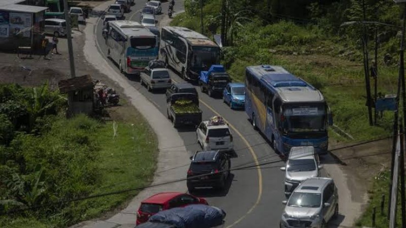 Satuan Lalu Lintas (Satlantas) Kepolisian Resor Kota Bandung melakukan survei jalur menjelang Operasi Ketupat Lodaya 2023 pada periode Idul Fitri 1444 Hijriah. Foto: istimewa.