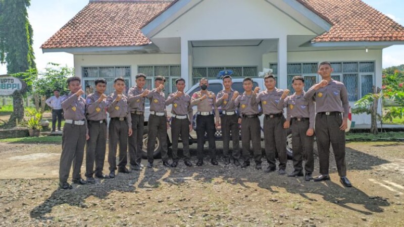 Polisi Pelajar (Poljar) dibentuk dengan visi dan misi sebagai mitra masyarakat, mendidik nilai dan moral anak agar dapat menjadi contoh untuk Siswa-Siswi lainnya terutama di sekolah. Foto: istimewa.