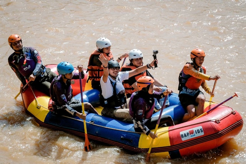 Menparekraf Sandiaga Uno menjajal arung jeram di Ciamis