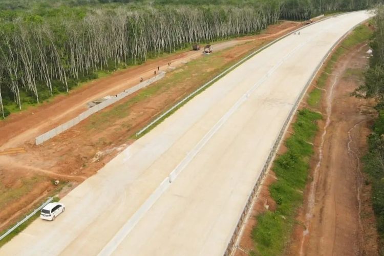 Proyek pembangunan Jalan Tol Kayu Agung-Palembang-Betung (Kapal Betung) Tahap II mulai dari Kramasan-Musilindas-Betung.(Dok. BPJT Kementerian PUPR)