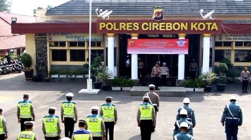 Satuan Lalulintas (Satlantas) Polres Cirebon Kota sudah menyiapkan petugas di sejumlah titik pos pengamanan dan pos pengatur lalulintas untuk mengurai laju kendaraan para pemudik. Foto: istimewa.