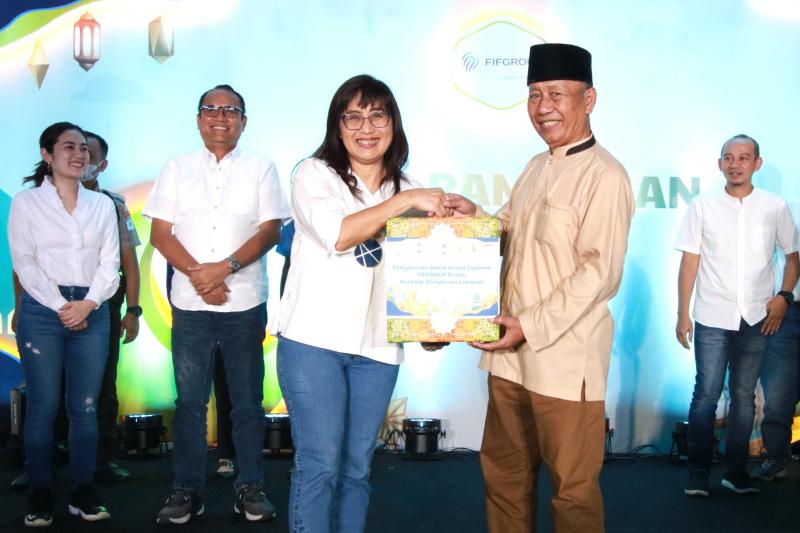 FIFGROUP Salo bantuan jelang Idul Fitri 1444 H /foto:istimewa/FIFGROUP