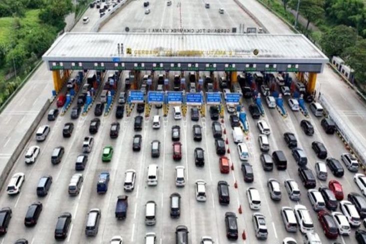 Korlantas Polri akan memberlakukan sistem satu arah atau one way di KM 72-KM 414 untuk mencegah kemacetan di Tol Cikampek ke Cipali saat arus mudik Lebaran 2023.