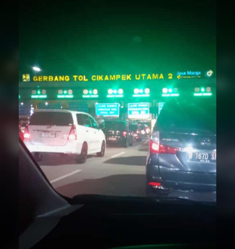 Gerbang Tol Cikampek Utama 2.