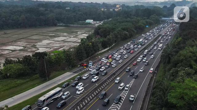 Penerapan One Way Tol Jakarta Cikampek kembali diberlakukan hingga Gerbang Kalikangkung.