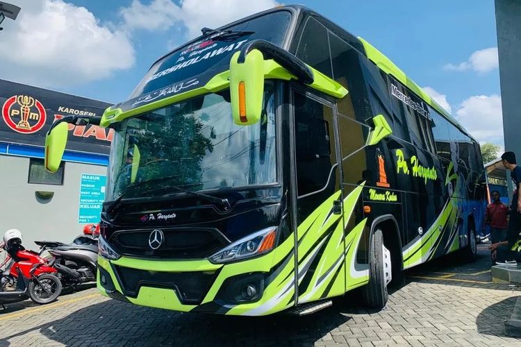 Bus baru PO Haryanto(Instagram @karoseripialamas_official)