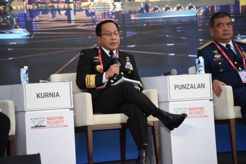 Kepala Bakamla RI Laksdya TNI Aan Kurnia jadi pembicara Special Seasion dalam Internasional Maritime Security Conference (IMSC) di Changi Exhibition Center, Singapura, Kamis (4/5/2023). Foto: istimewa.