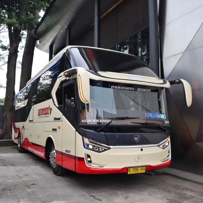 Bus terbaru milik PO Sembodo ‘Suite Combi Plus’. Foto: Dok. Laksana.