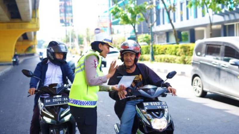 Guna meminimalisir angka pelanggaran lalu lintas, Satuan Lalu Lintas Polresta Pekanbaru kembali berlakukan E-Tilang. Foto: istimewa.