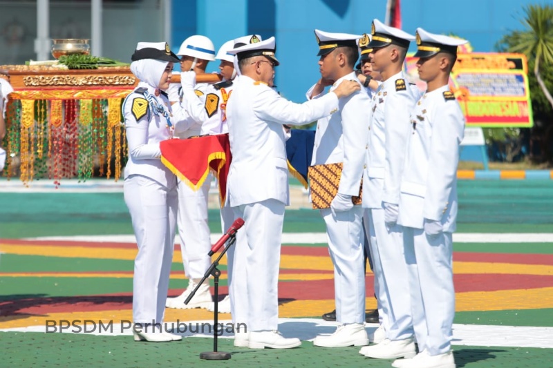 Wisuda Perwira Polekpel Sumbar