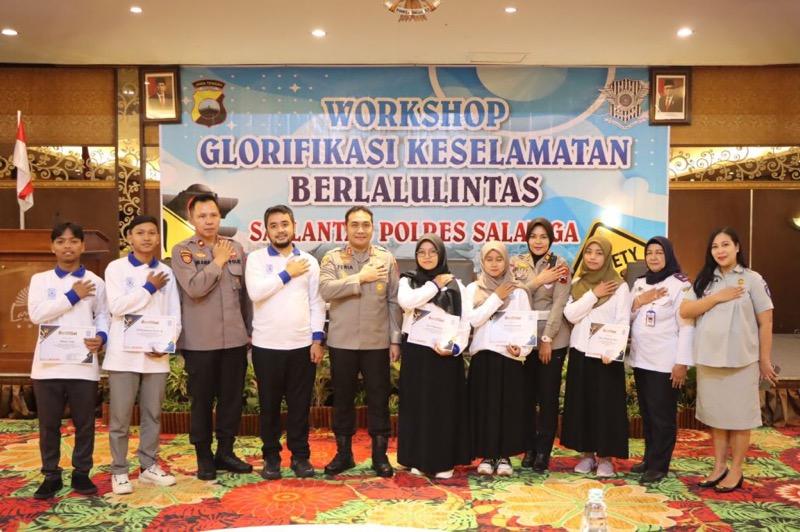 Dalam rangka menekan angka kecelakaan dan pelanggaran lalu lintas di Wilayah Kota Salatiga, Satlantas Polres Salatiga Polda Jawa Tengah melaksanakan kegiatan Glorifikasi Keselamatan Berlalu Lintas. Foto: istimewa.