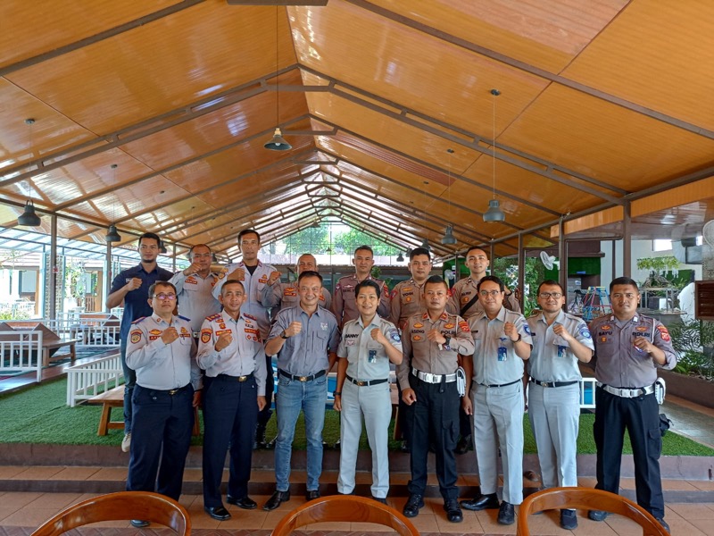 PT Jasa Raharja Perwakilan Cirebon melaksanakan kegiatan Rapat Forum Komunikasi Lalu Lintas dan Angkutan Jalan (FKLLAJ) di wilayah Kabupaten Majalengka.