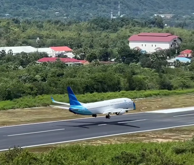 Pesawat Garuda Indonesia (IG GA)