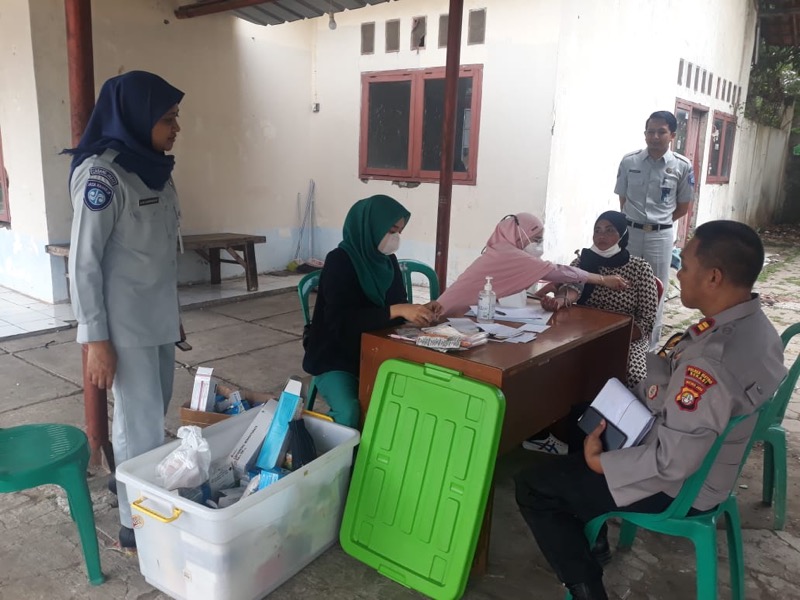 Jasa Raharja Bekasi berikan pengobatan gratis sekaligus sosialisasi pencegahan kecelakaan di Kecamatan Babelan.