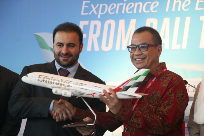 Dirut Angkasa Pura I sambut ketibaan perdana pesawat penumpang terbesar di dunia di Bandara Ngurah Rai, Bali