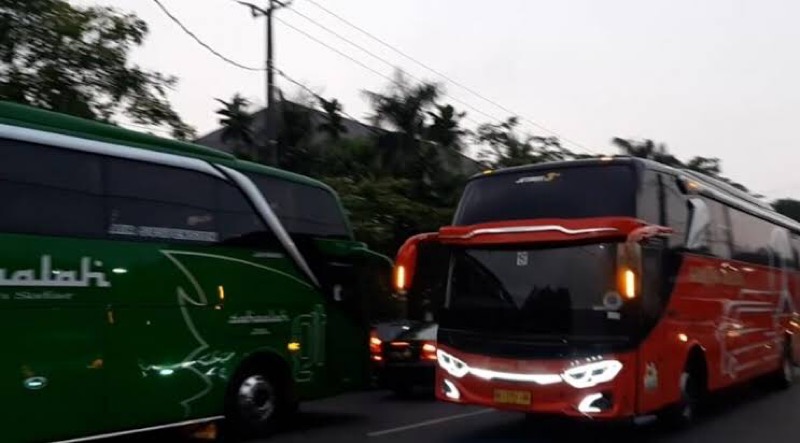 Ilustrasi bus AKAP.