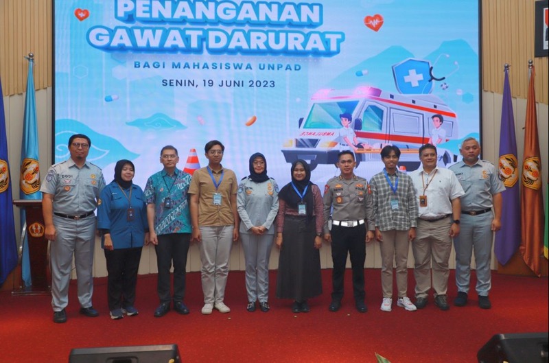Jasa Raharja menggelar Pelatihan Penanganan Gawat Darurat (PPGD) bagi mahasiswa Universitas Padjadjaran (UNPAD) di Jatinangor, Sumedang, Jawa Barat, pada Senin (19/6/2023).