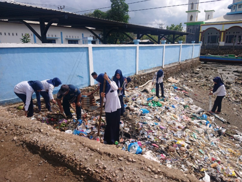 Aksi bersih pantai