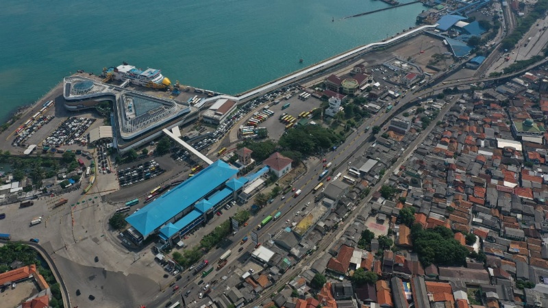 Suasana di Pelabuhan Merak