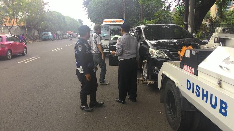 Polisi gencar melaksanakan penertiban parkir liar di kawasan Senopati, Jakarta Selatan.