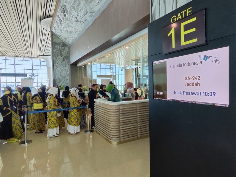 Penerbangan umrah Yogya-Jeddah oleh Garuda Indonesia