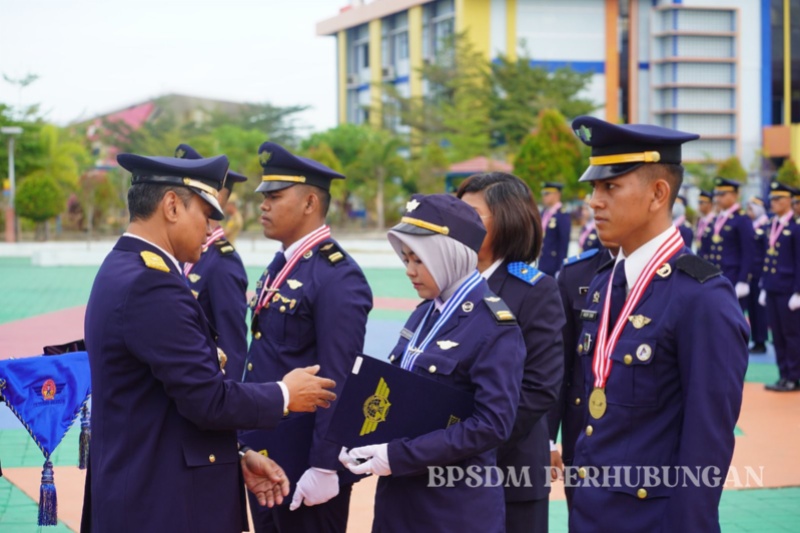 Wisuda Poltekbang Makassar