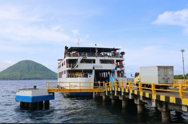 Pelabuhan penyeberangan Bastiong, Malut