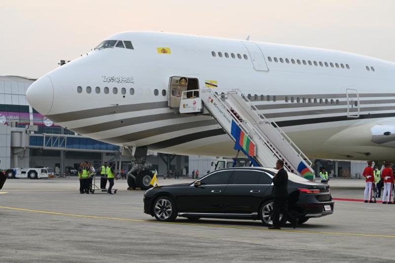 Salah satu maskapai yang ditangani JAS selama KTT ke-43 ASEAN