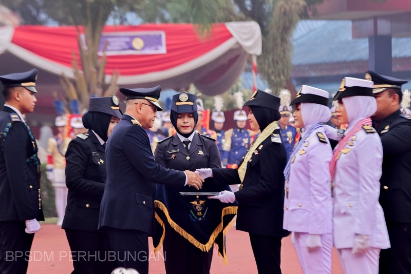 Pelantikan perwira di Palembang