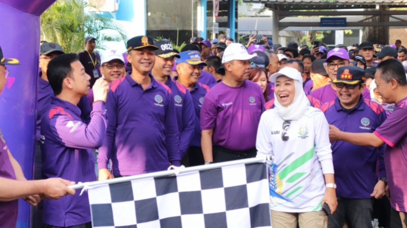 Pelepasan Jalan Santai di lingkungan KSOP Banten