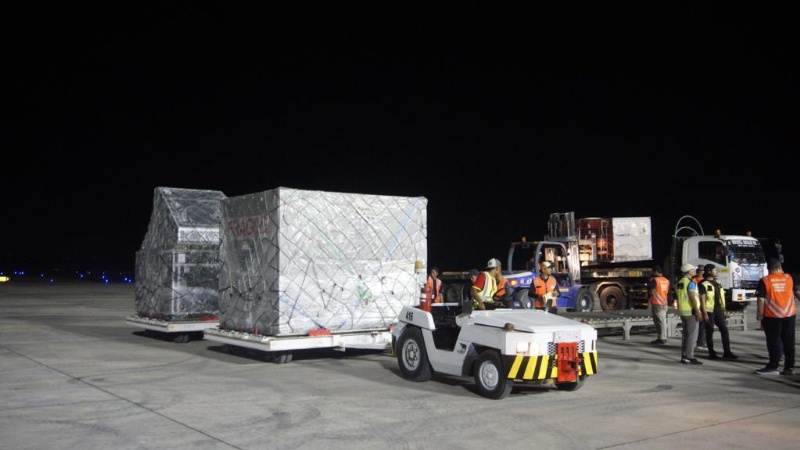 Logistik MotoGP di Bandara Lombok