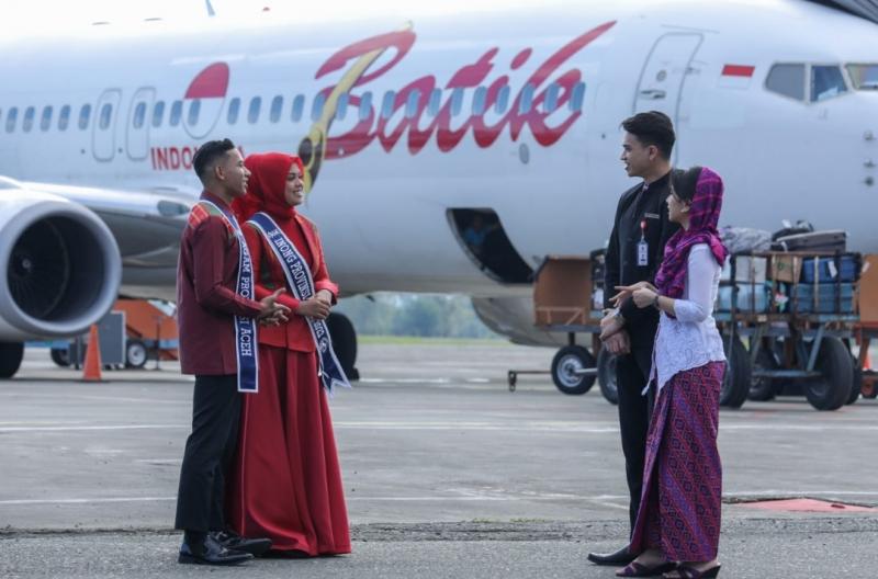 Kru Batik Air yang merupakan bagian dari Lion Air Group. (Ist)