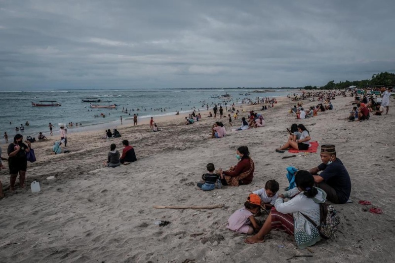 Pantai di Pulau Dewata