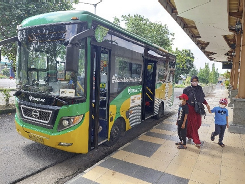Angkutan Teman Bus